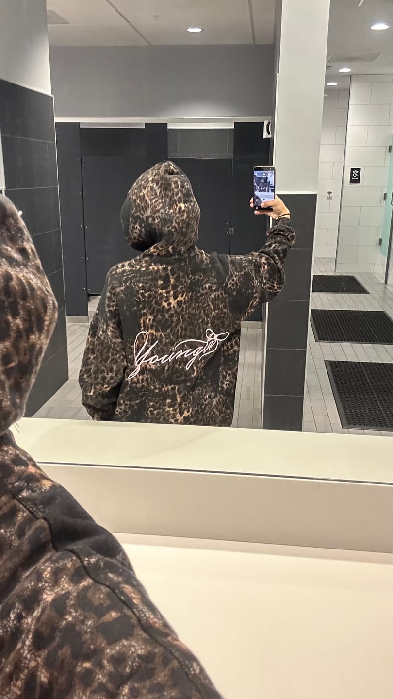 Customer photo review of W533 Flashback Zip Hoodie