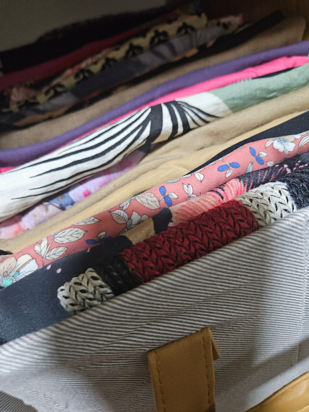 Customer photo review of Pack 3 Bolsas Organizador Ropa Caja Plegable Con Asa Almacenamiento