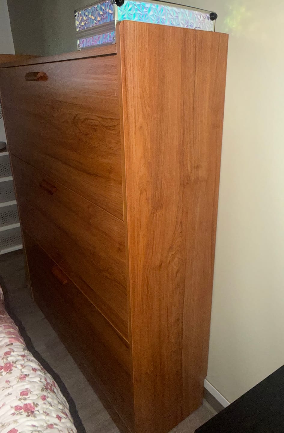 Customer photo review of Zapatero Mueble Organizador VTRIN XXL para 25 pares y tallas hasta 45