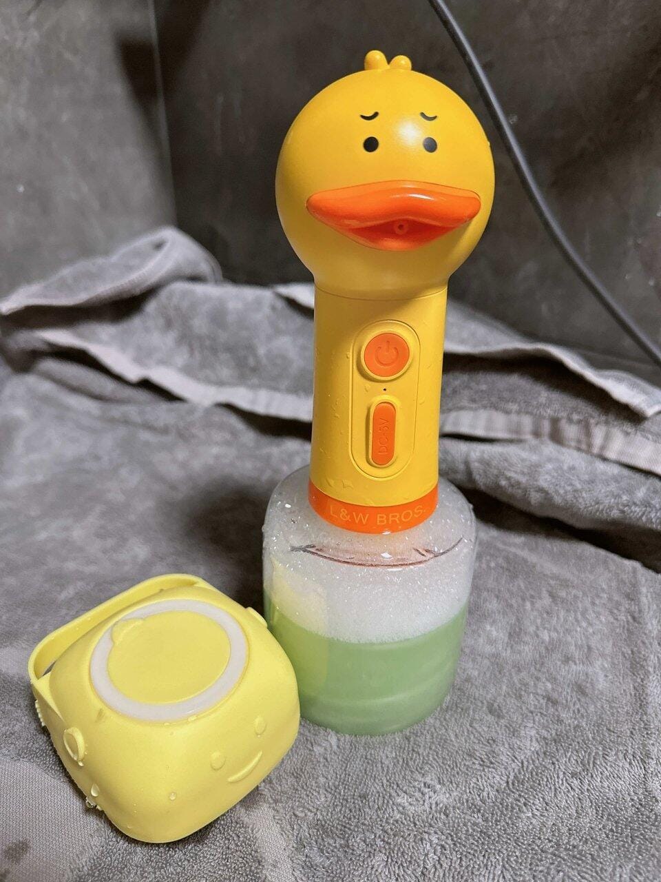 Customer photo review of Ducky Dog Foam Machine