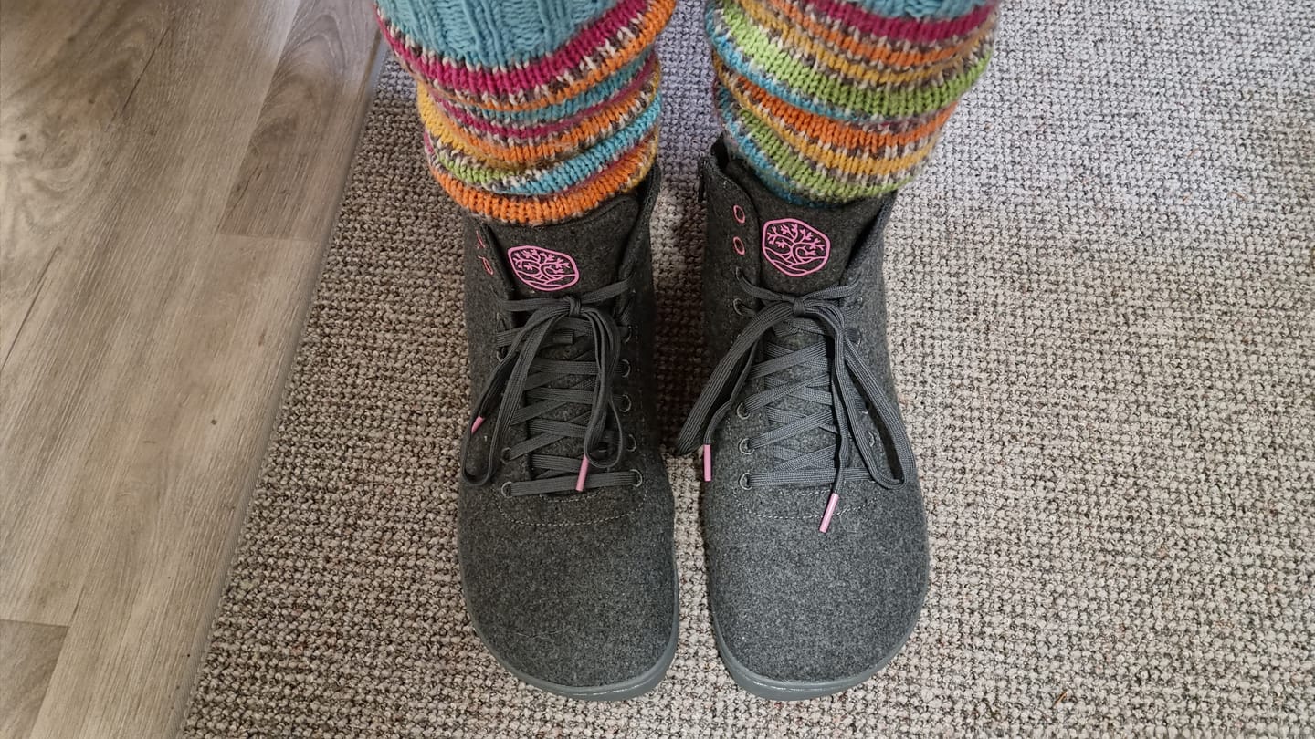 Customer photo review of Vaistoa Tunto 2 -paljasjalkatennarit