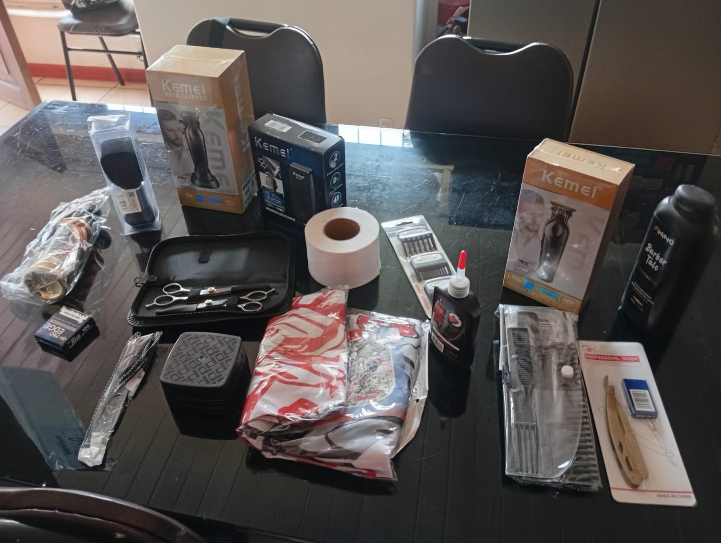 Customer photo review of Combo Todo en Uno - Inicia tu Barbería