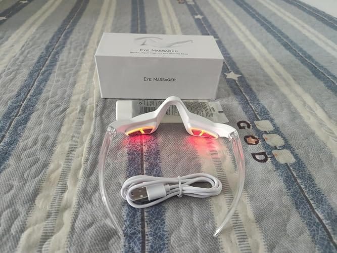 Customer photo review of Lumera Pro - Red Light Therapy + EMS To Erase Eye Bags