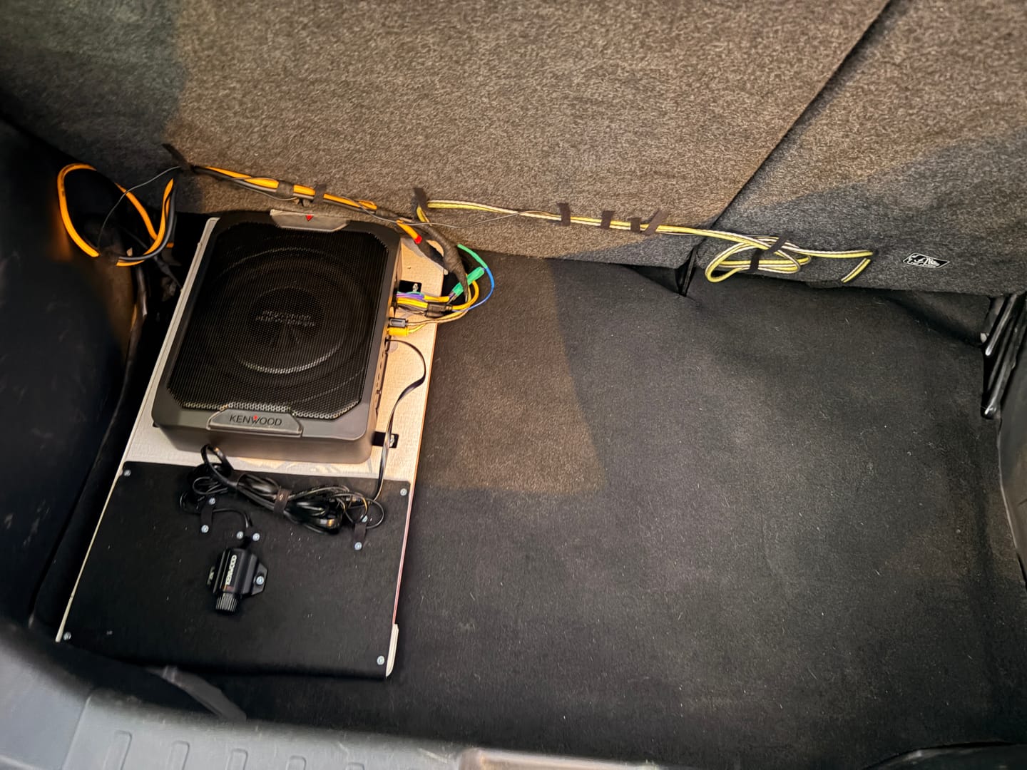Customer photo review of סאב וופר אקטיבי לרכב Kenwood KSC-PSW88