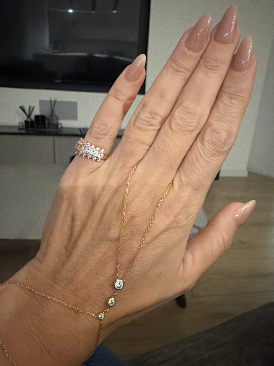 Customer photo review of Soleil light Pink