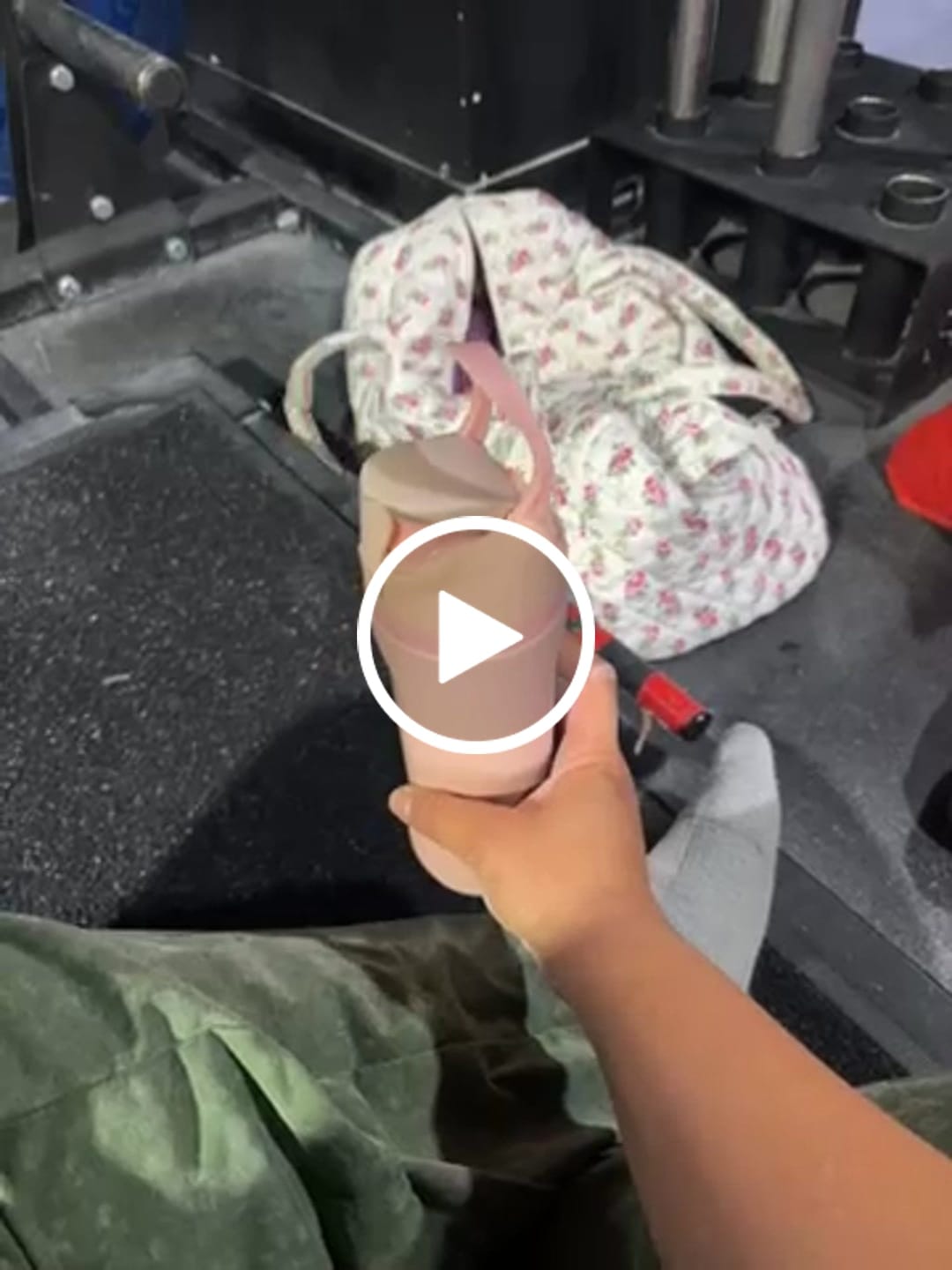 Customer video review of 🎁 One Sol Stainless Steel Bottle | Pink (100% off)