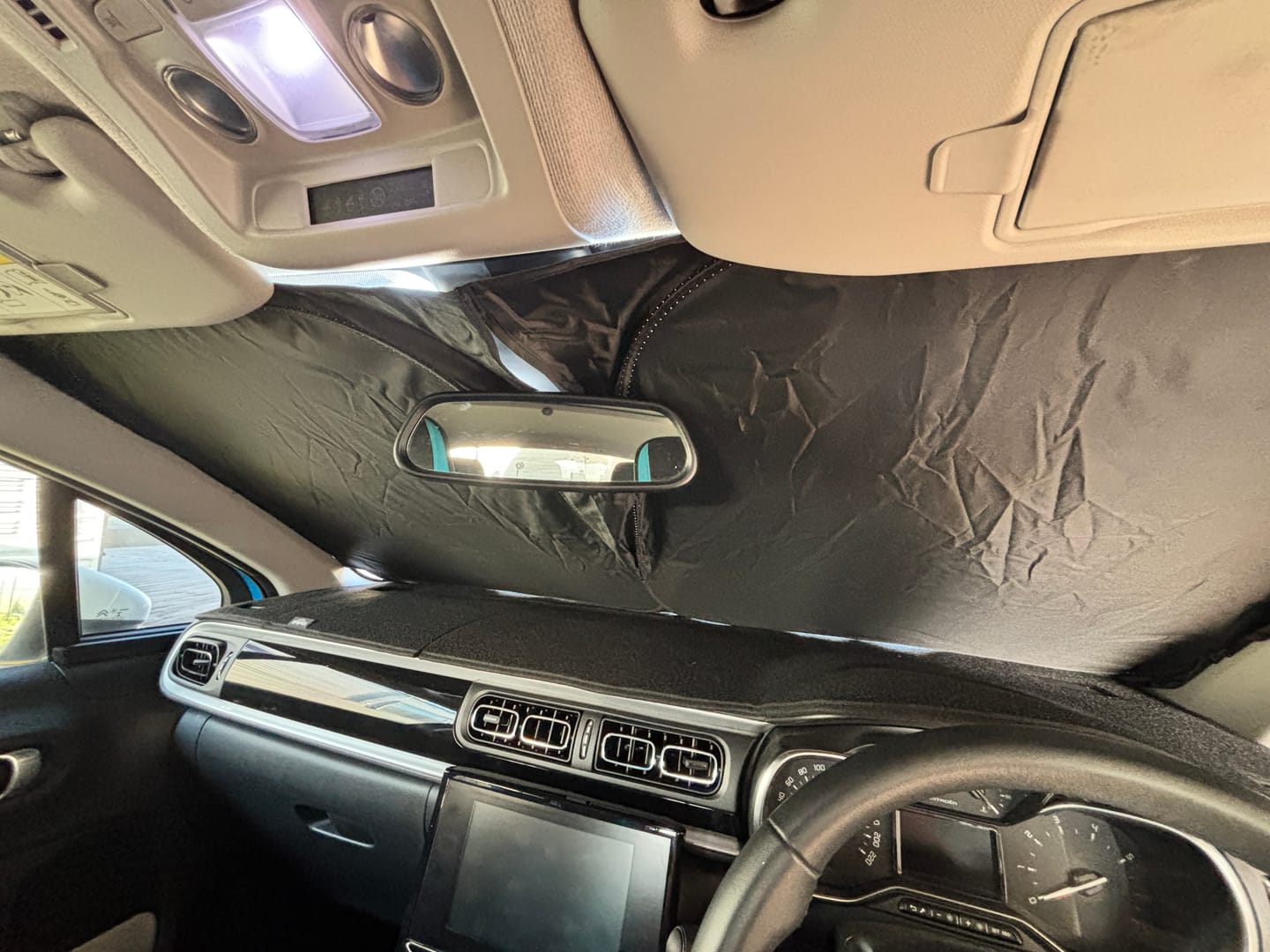 Customer photo review of Citroen C3 Front Windscreen Reflector