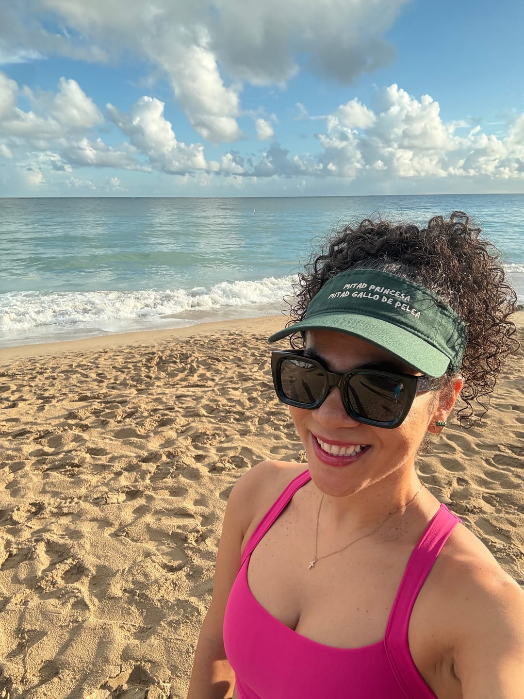 Customer photo review of Visera Princesa/Gallo de Pelea