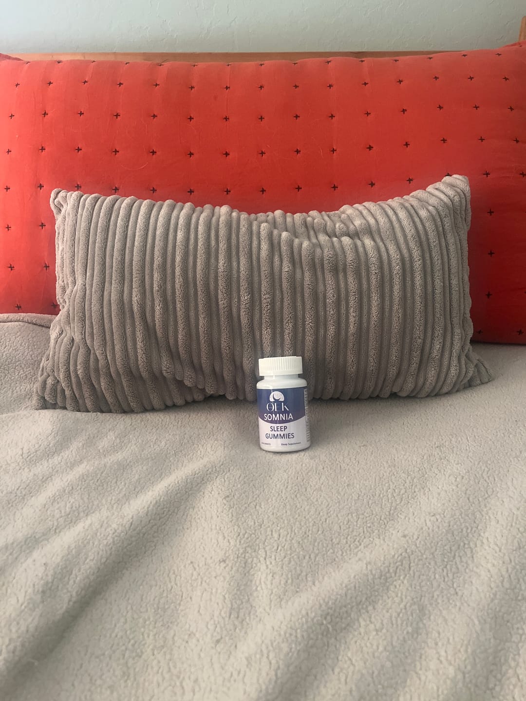 Customer photo review of Somnia Sleep Gummies