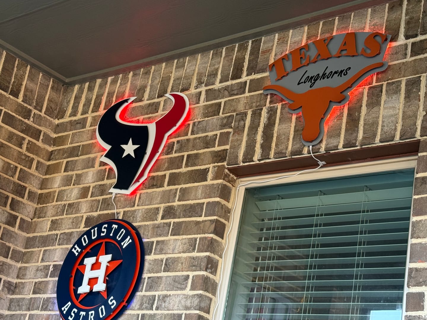Customer photo review of Texas Longhorns HEX HEAD EXCLUSIVE Design  3D Metal Art