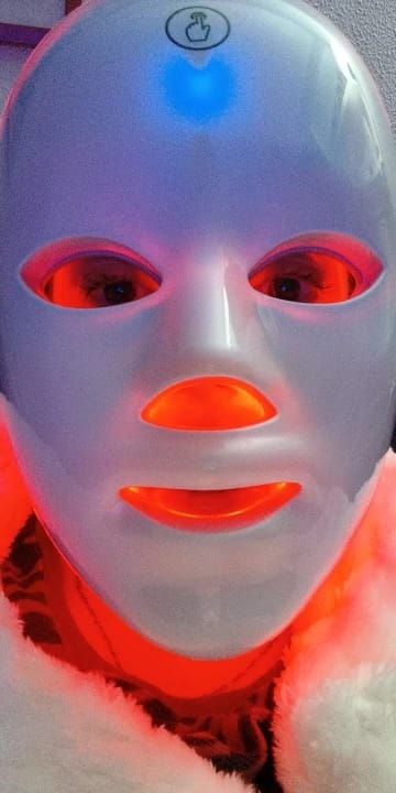 Customer photo review of NYSTOX LED MASK