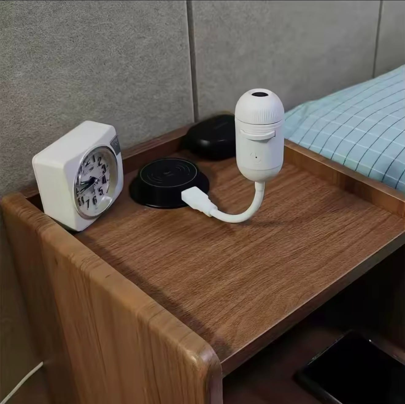 Customer photo review of Lunara -  Lass den Stress nicht bis ins Bett, sondern verschwinde unter deinem eigenen Sternenhimmel