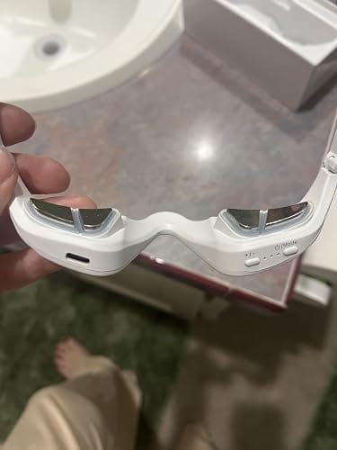 Customer photo review of Lumera Pro - Red Light Therapy + EMS To Erase Eye Bags