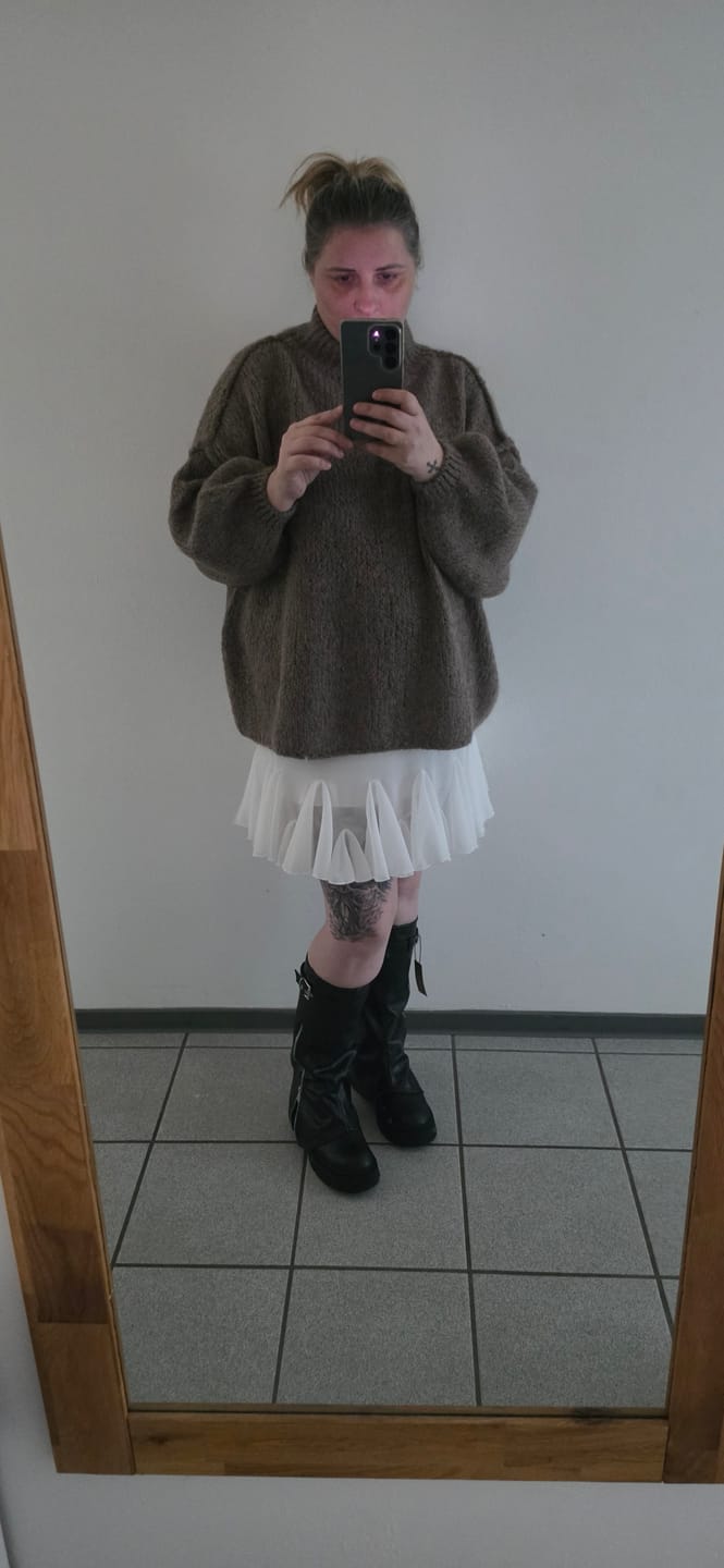 Customer photo review of Oversize Pullover "CasualCozy"