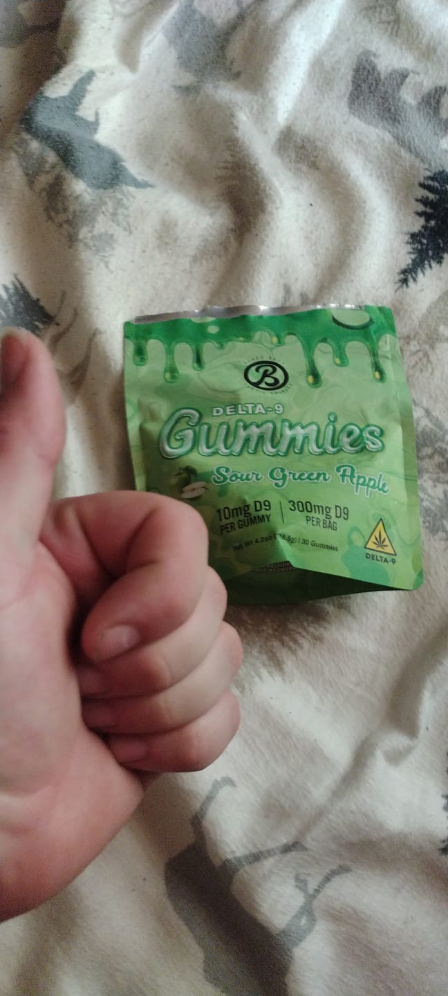 Customer photo review of GUMMIES - SOUR GREEN APPLE