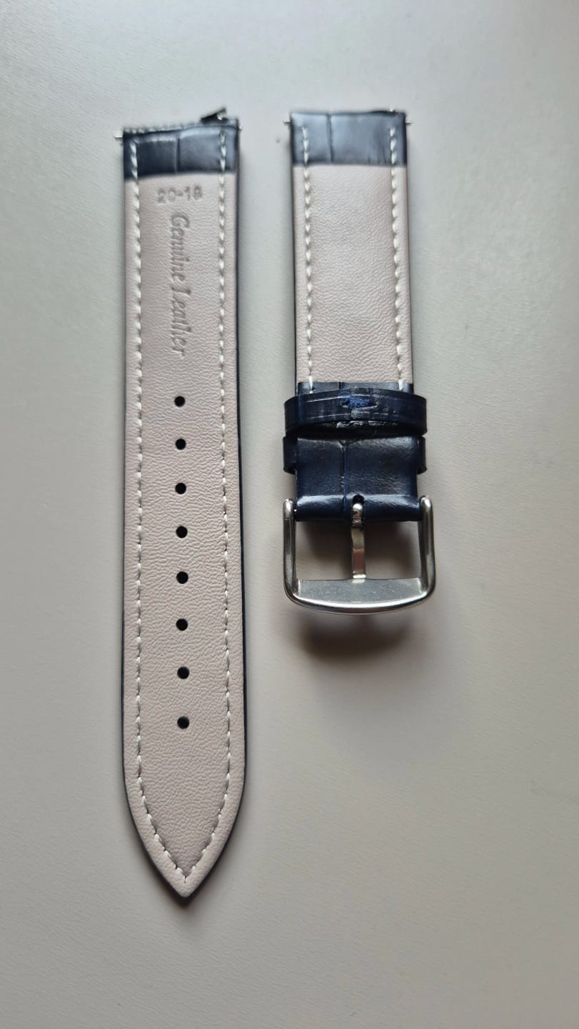 Customer photo review of Garmin 14/18/20/22/24mm Quick Release Croc-Embossed Leather Band
