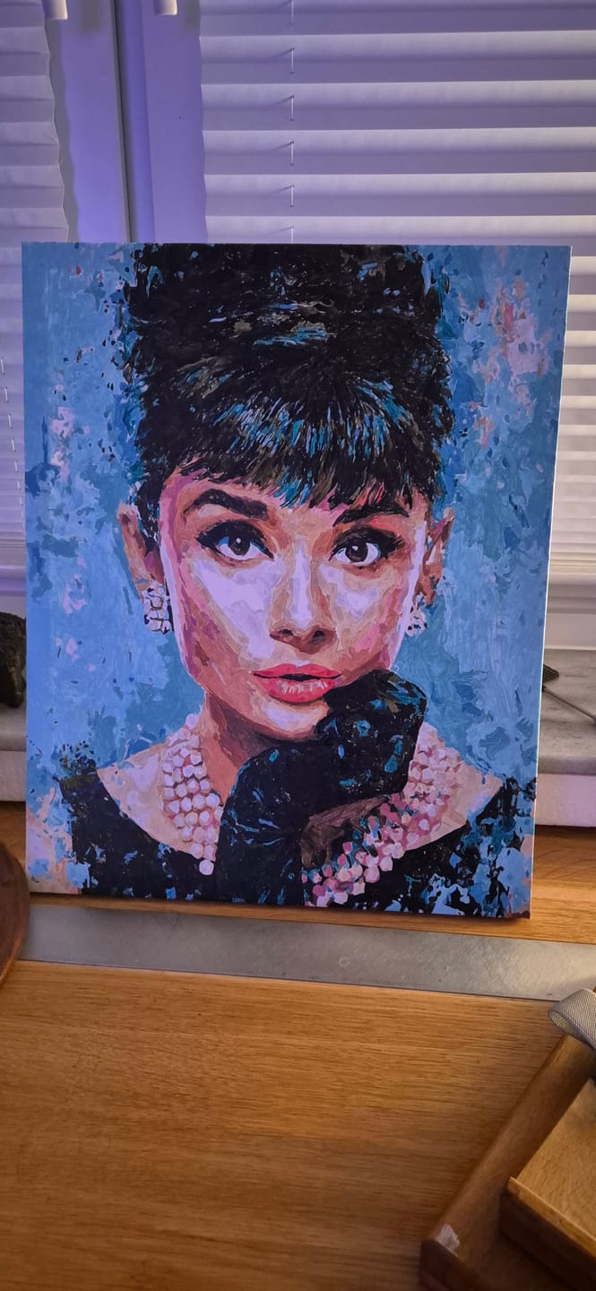 Customer photo review of Malen nach Zahlen - Ausdrucksstarke Audrey