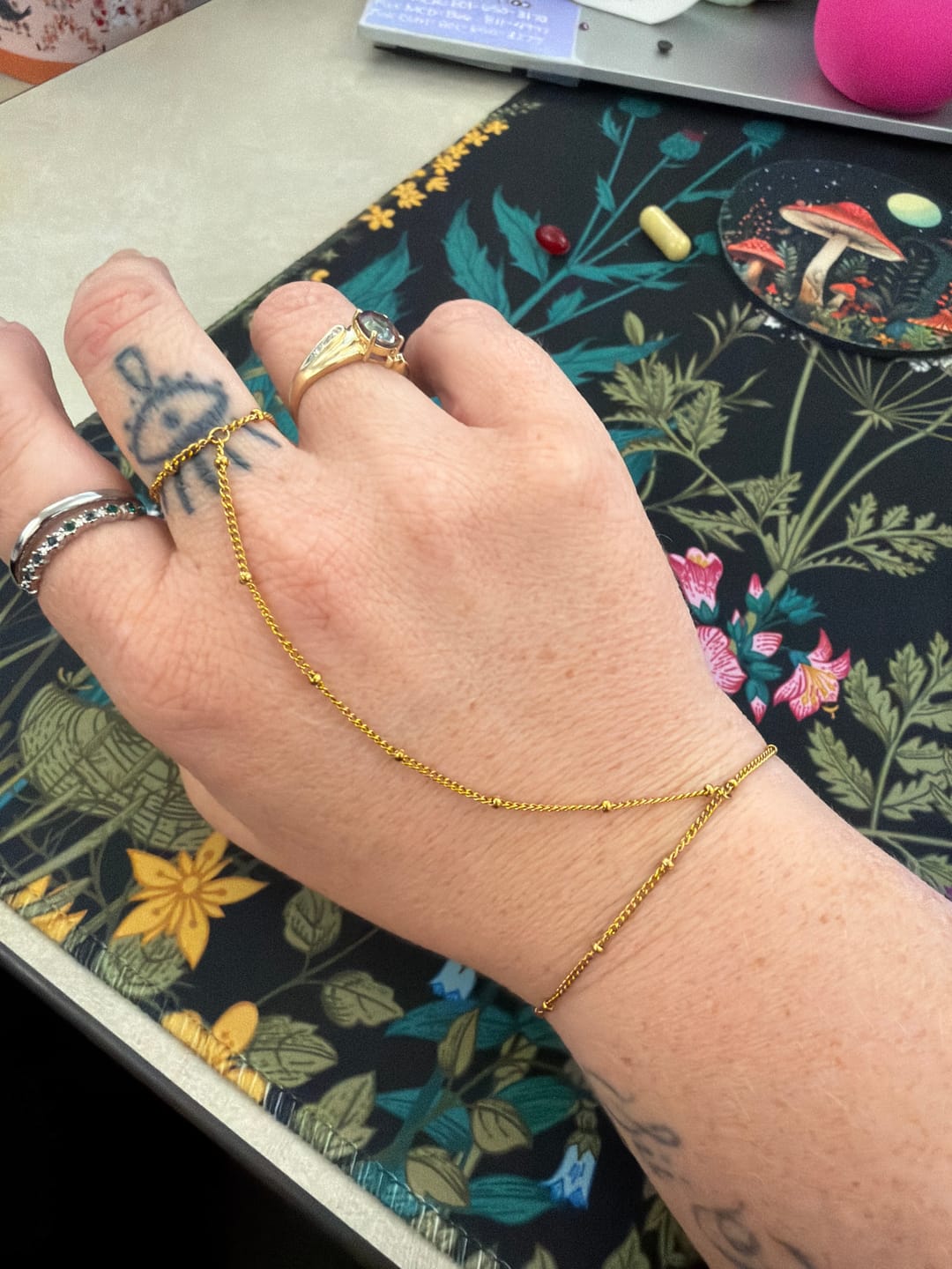 Customer photo review of Free 18K Gold Hand Chain Bracelet