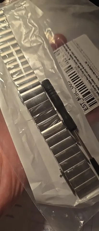 Customer photo review of Garmin 18/20/22mm Quick Release Brushed Stainless Steel Bracelet