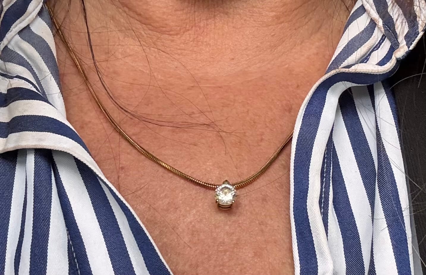 Customer photo review of Minimal Square Chain
