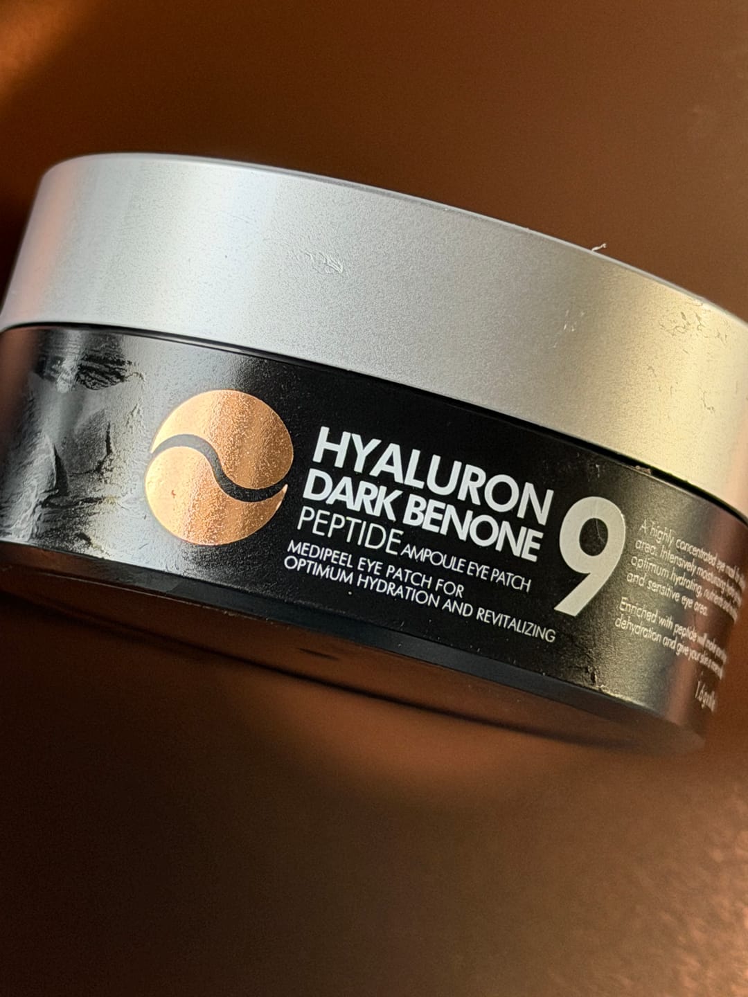 Customer photo review of Izgaismojoši patči ar peptīdiem Medi-Peel Hyaluron Dark Benone Peptide 9 Ampoule Eye Patch