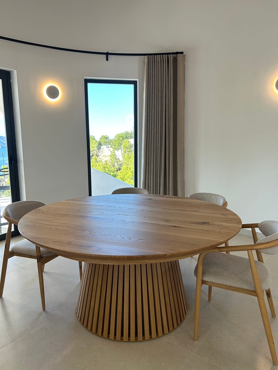 Customer photo review of Vivien Extendable Round Oak Dining Table