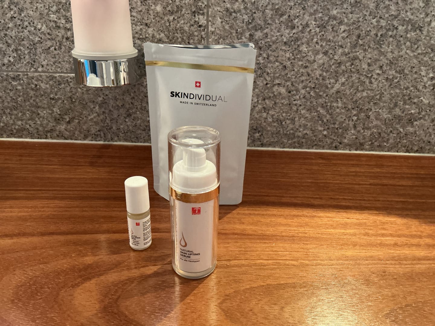Customer photo review of Haut, Haare, Nägel Komplex
