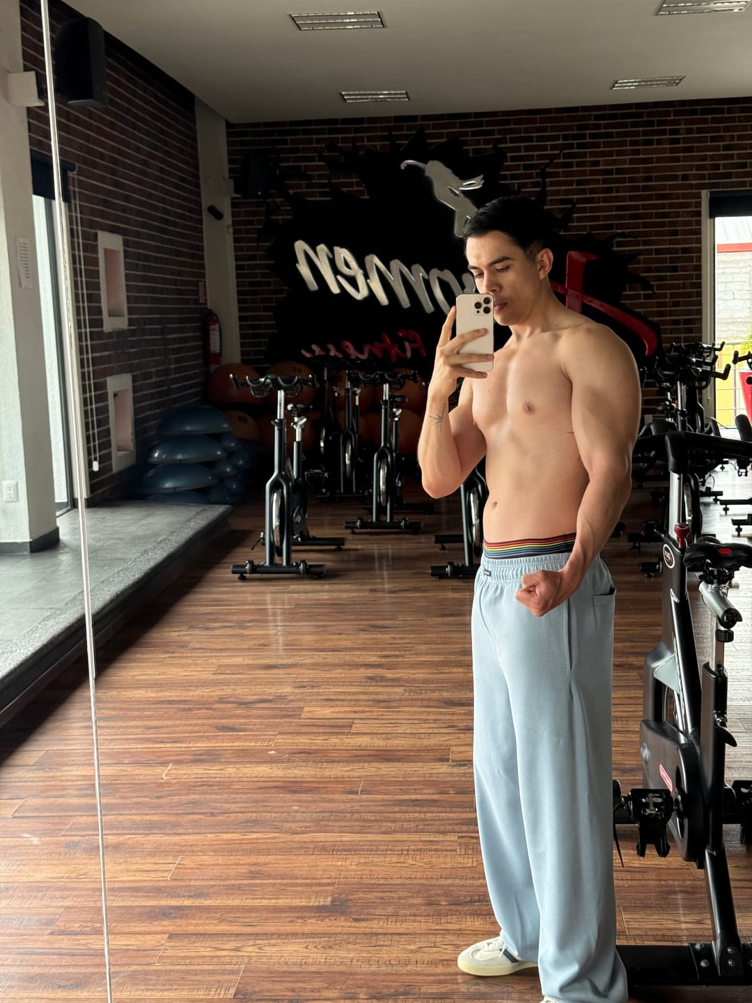 Customer photo review of 2141 - Soft AF No Cuff Sweats