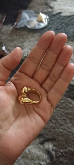 Customer photo review of Amelia’s Orbit Ring