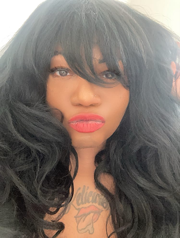 Customer photo review of Sensationnel Dashly Full Wig - UNIT 21