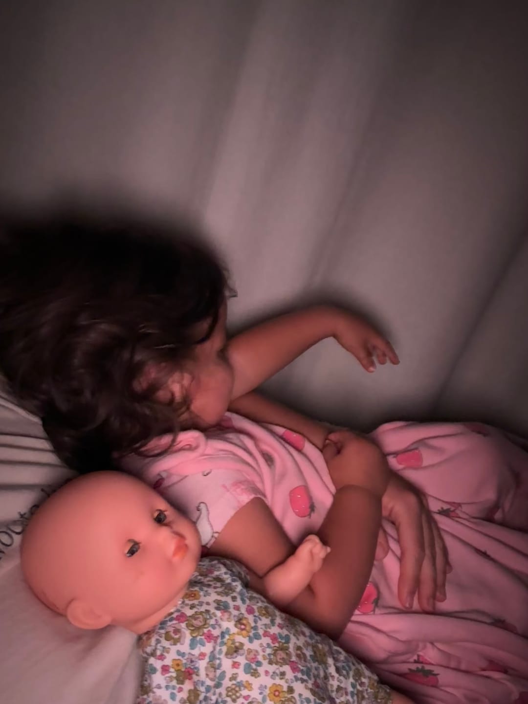 Customer photo review of 4 Season® Ultimate Baby Sleep Bag, Merino Wool & Organic Cotton, Strawberry