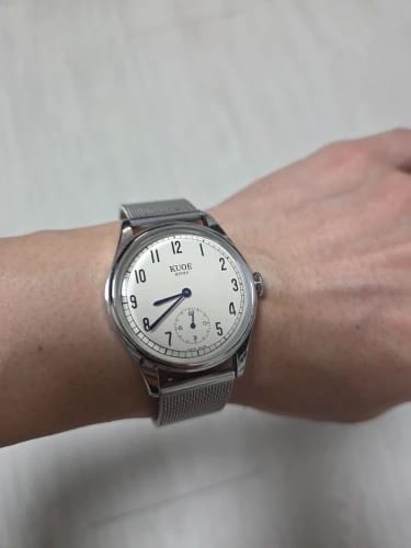 Customer photo review of Garmin 18/20/22mm Quick Release Milanese Mesh Band