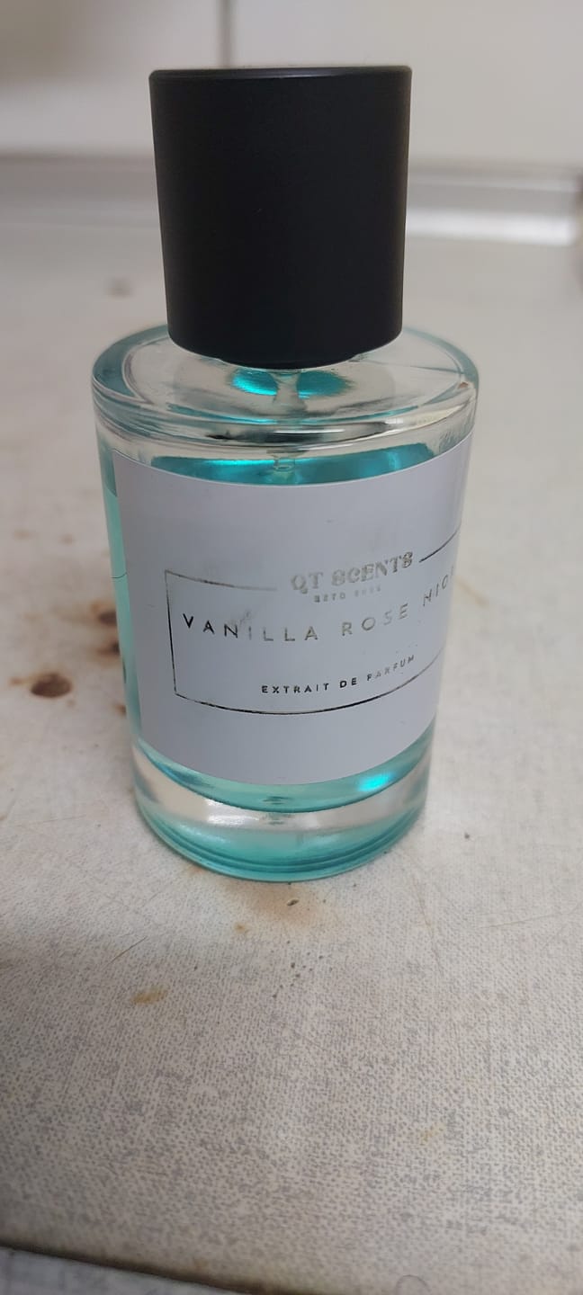 Customer photo review of Vanilla rose nior  unisex