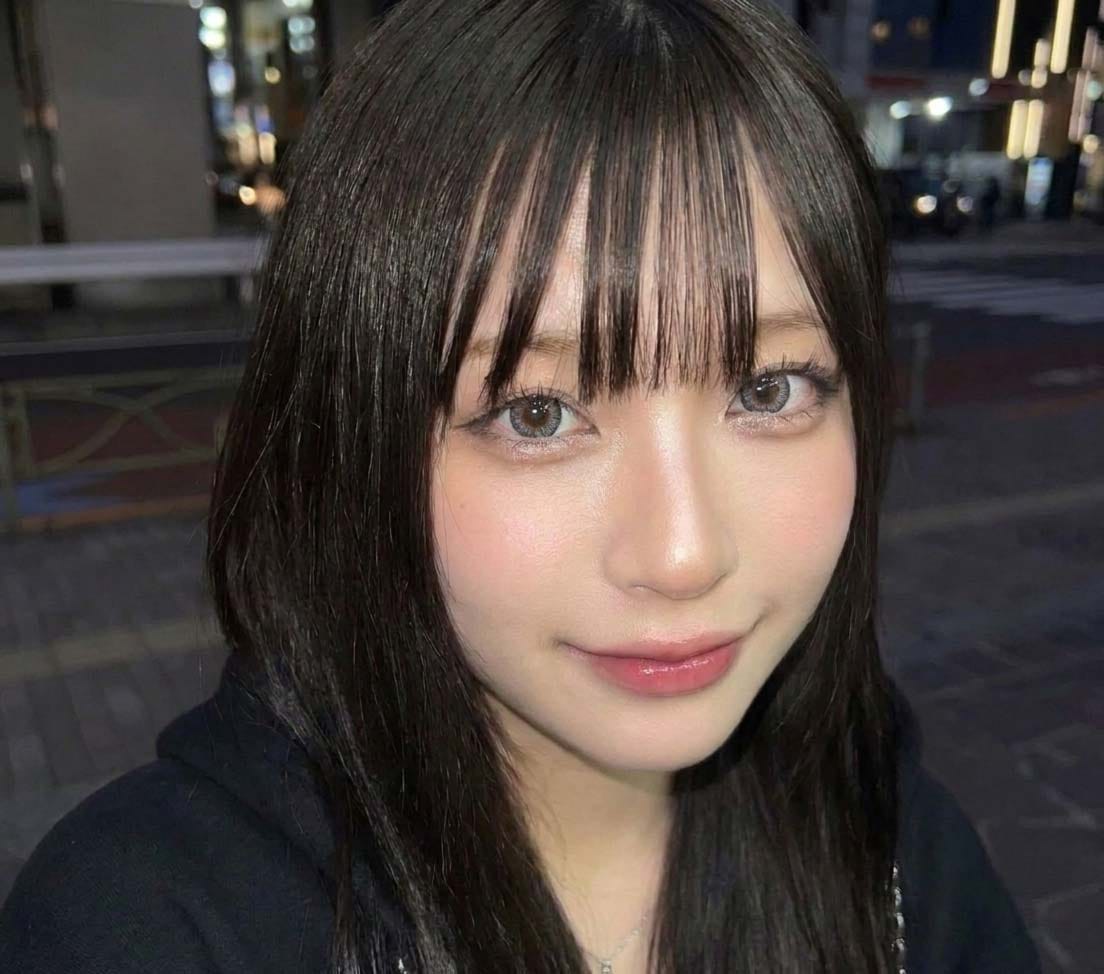 Customer photo review of Charming Grey (Brianna) Colored Contacts (2Pcs) 6 Months