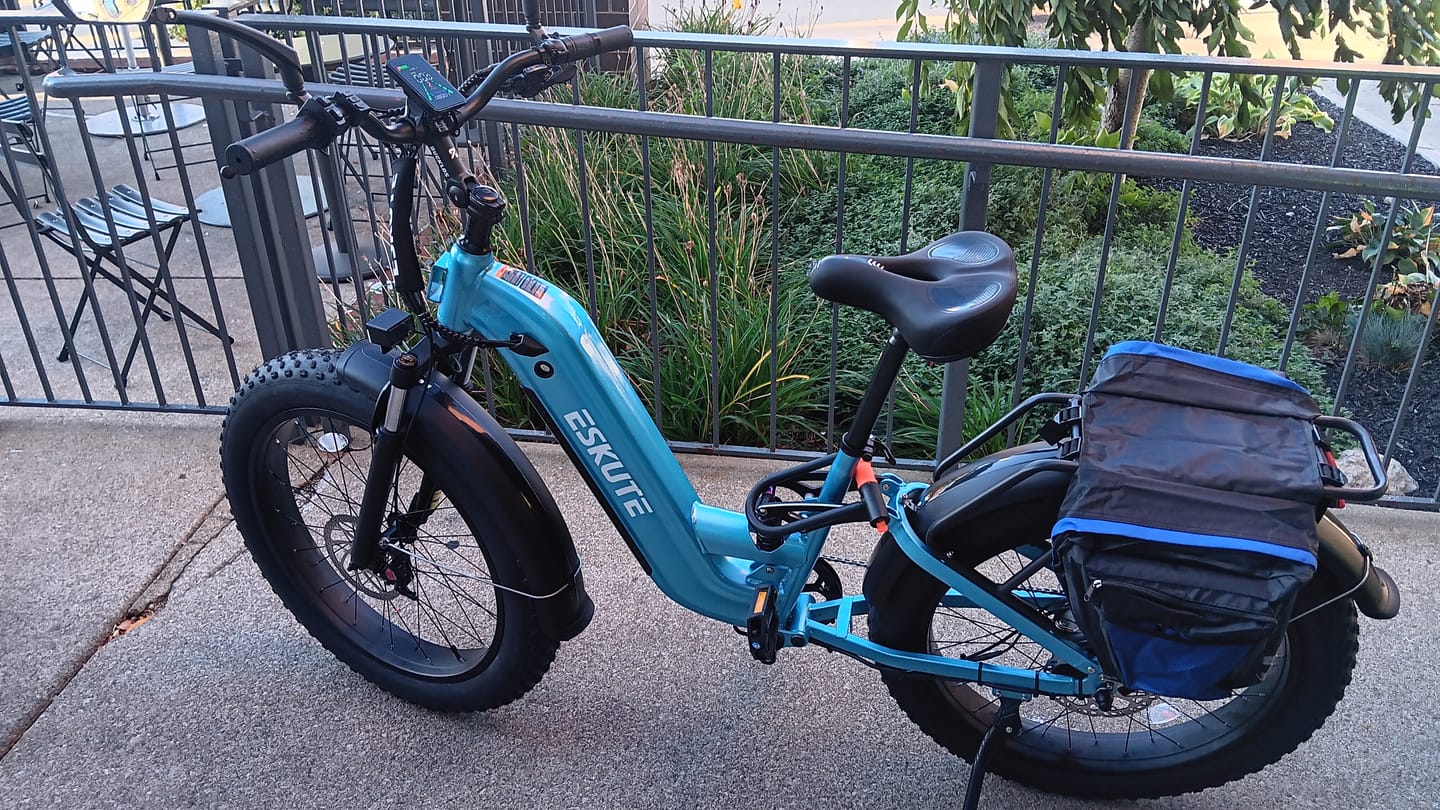 Customer photo review of Eskute® C300R ST All-Terrain Electric Bike