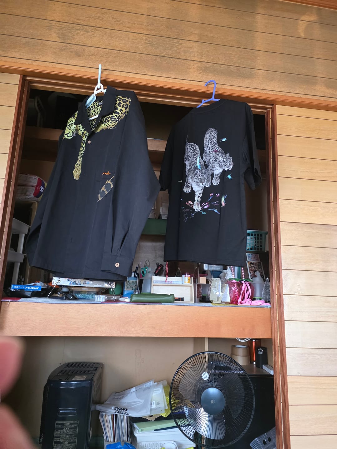 Customer photo review of 「山海経・霊獣」プリント＆KARAKU刺繍入りコットンロンT