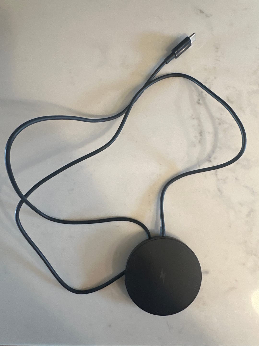 Customer photo review of Magnetic Wireless charger