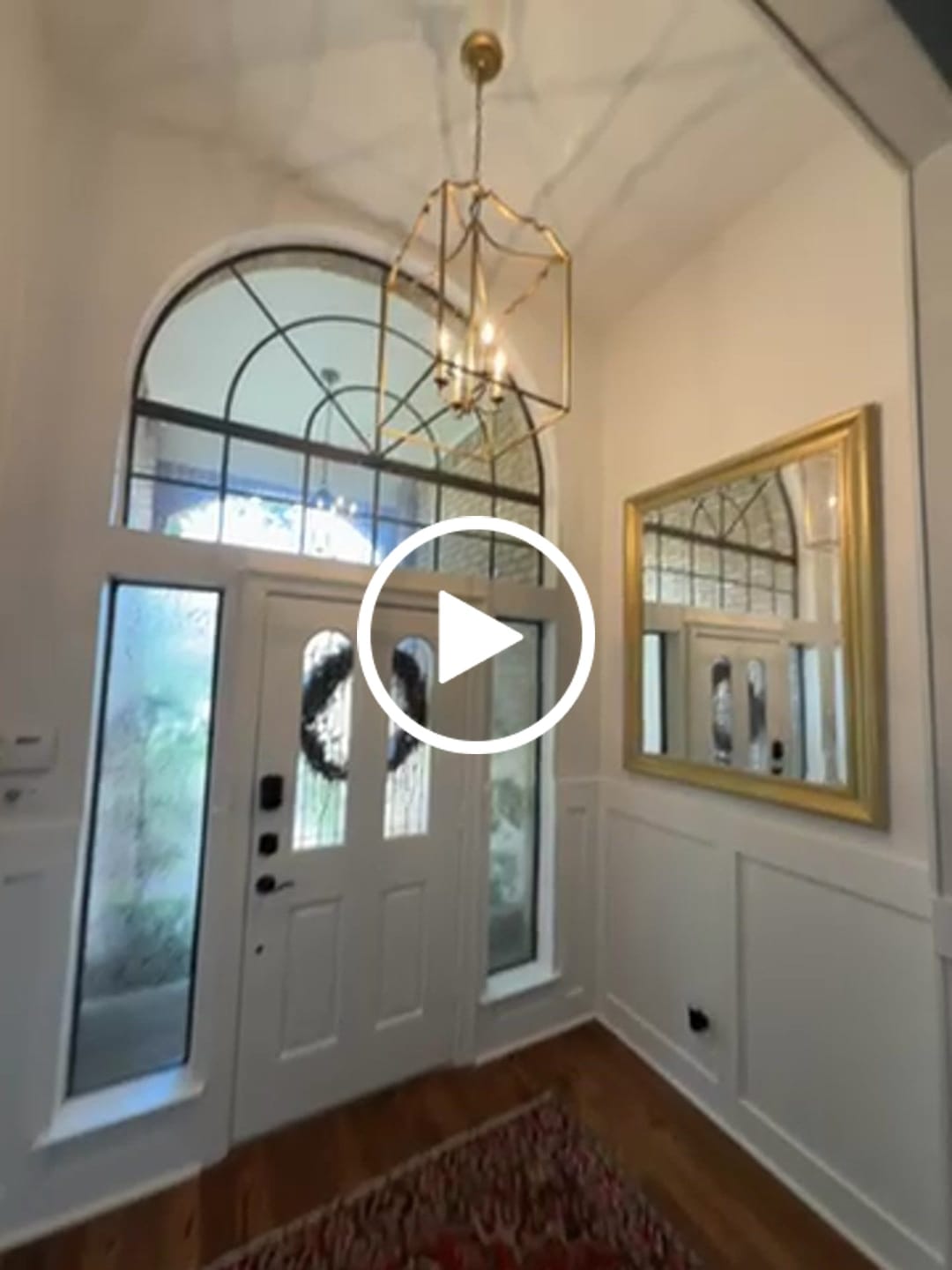 Customer video review of French Distressed Gold Candle Square Lantern Chandelier