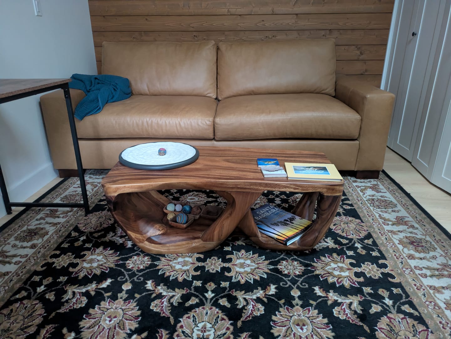 Customer photo review of Minimal Coffee Table For Living Room Interiors