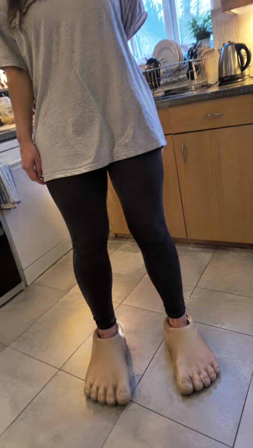 Customer photo review of GoofyFeet