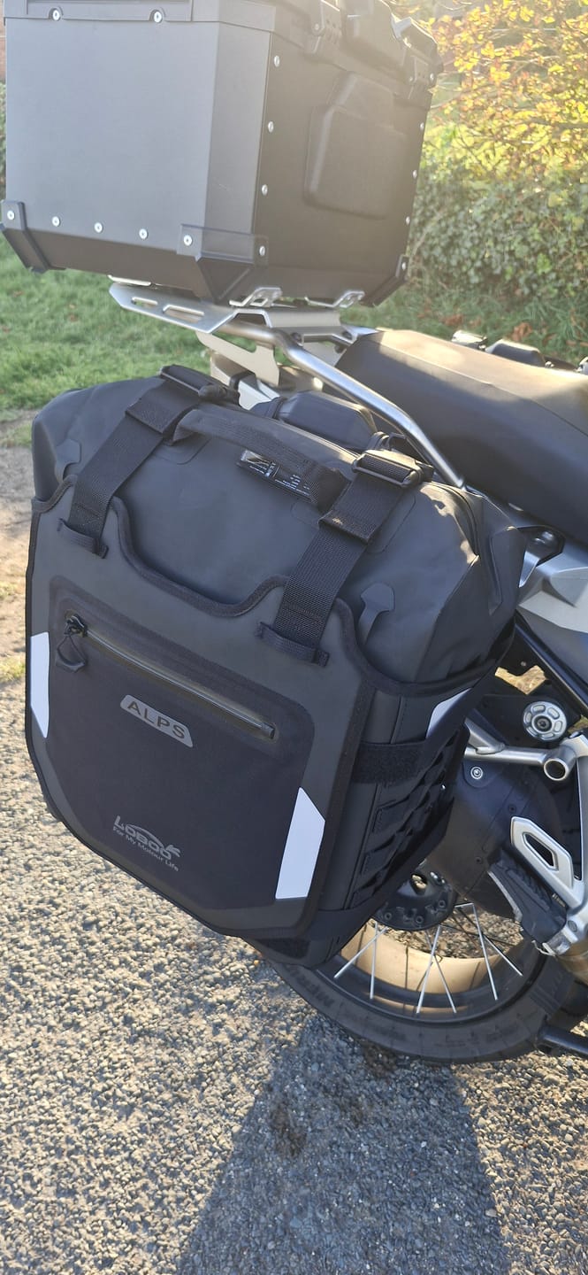 Customer photo review of LOBOO Alps Inflatable Waterproof Side Bags (23L/30L) | Shock-Absorbing Soft Panniers with Anti-Theft Lock