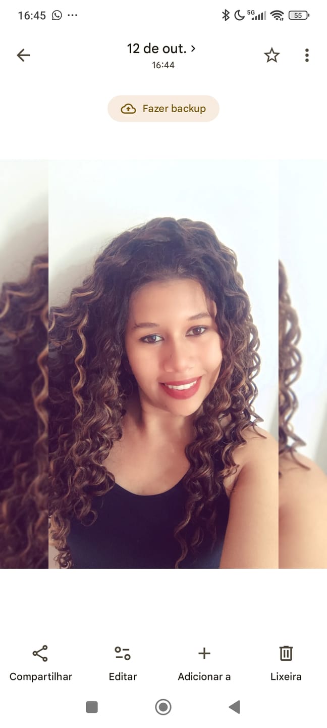 Customer photo review of Lace Front Tela HD Italia Castanho Luzes 33/22 Cacheada - Repartição Livre 13x4