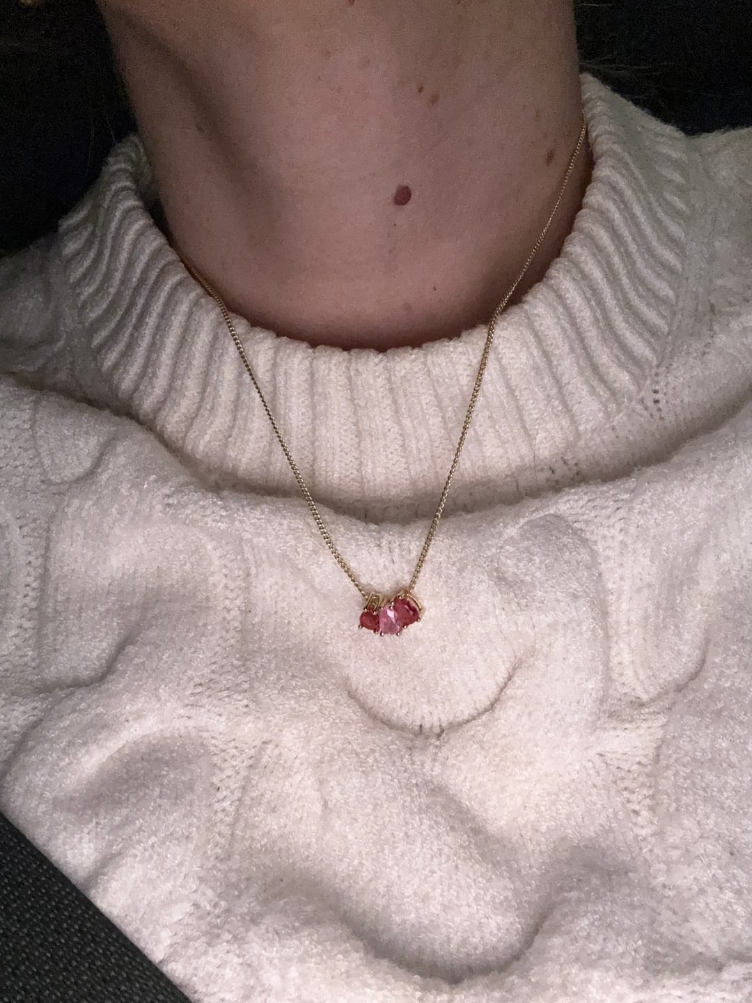 Customer photo review of Personaliza Tu Collar Birthstone Gota Dorado
