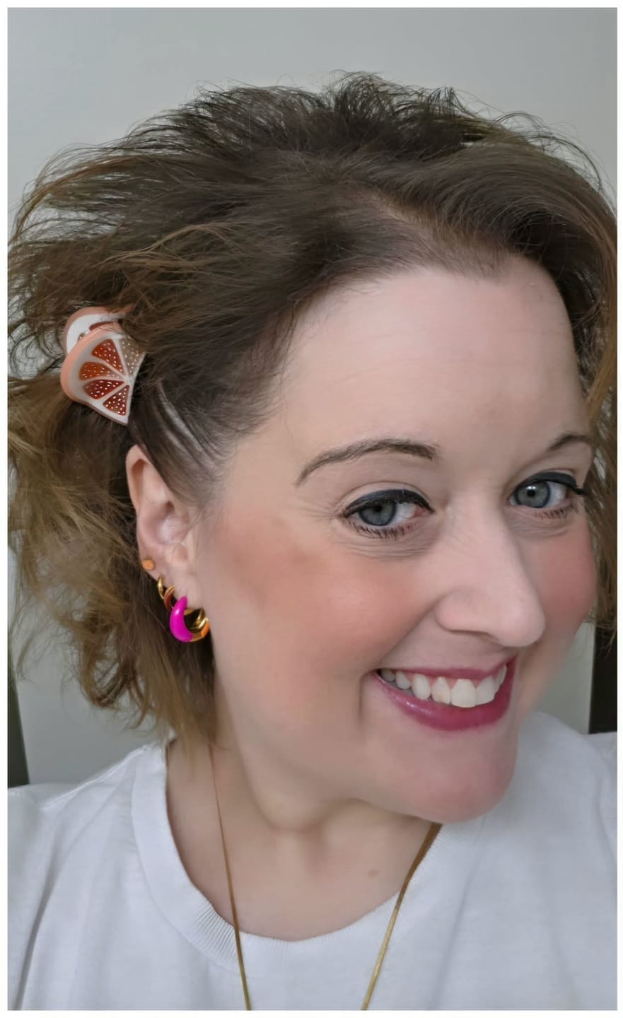Customer photo review of Mini Grapefruit Slice Hair Claw Clip