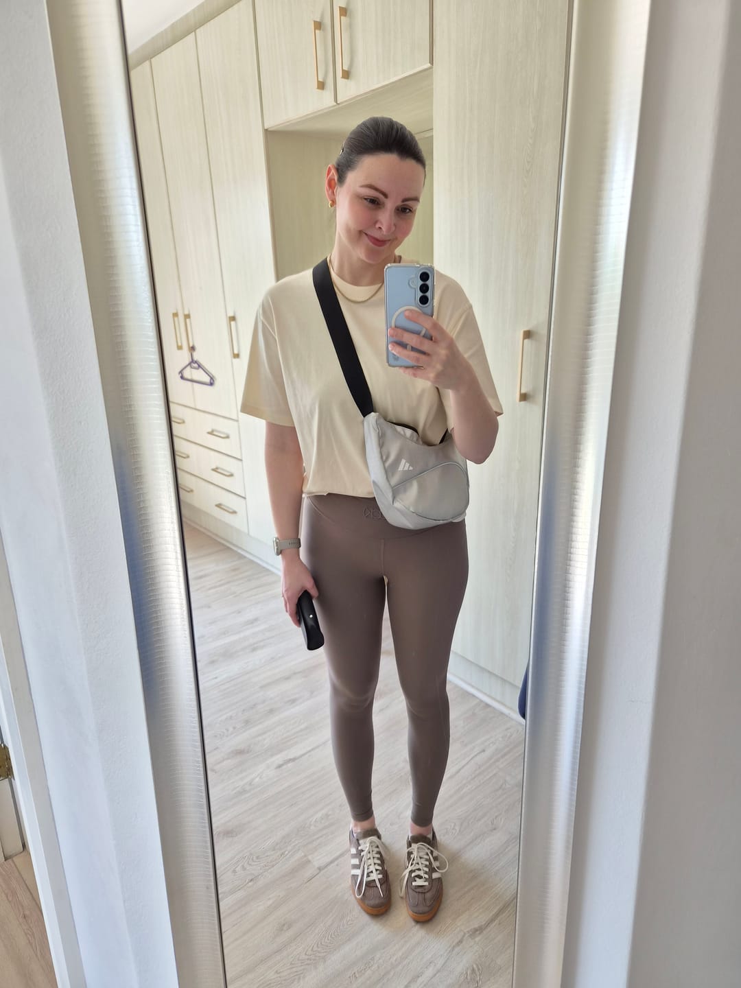 Customer photo review of Sugar Spice Butter Leggings