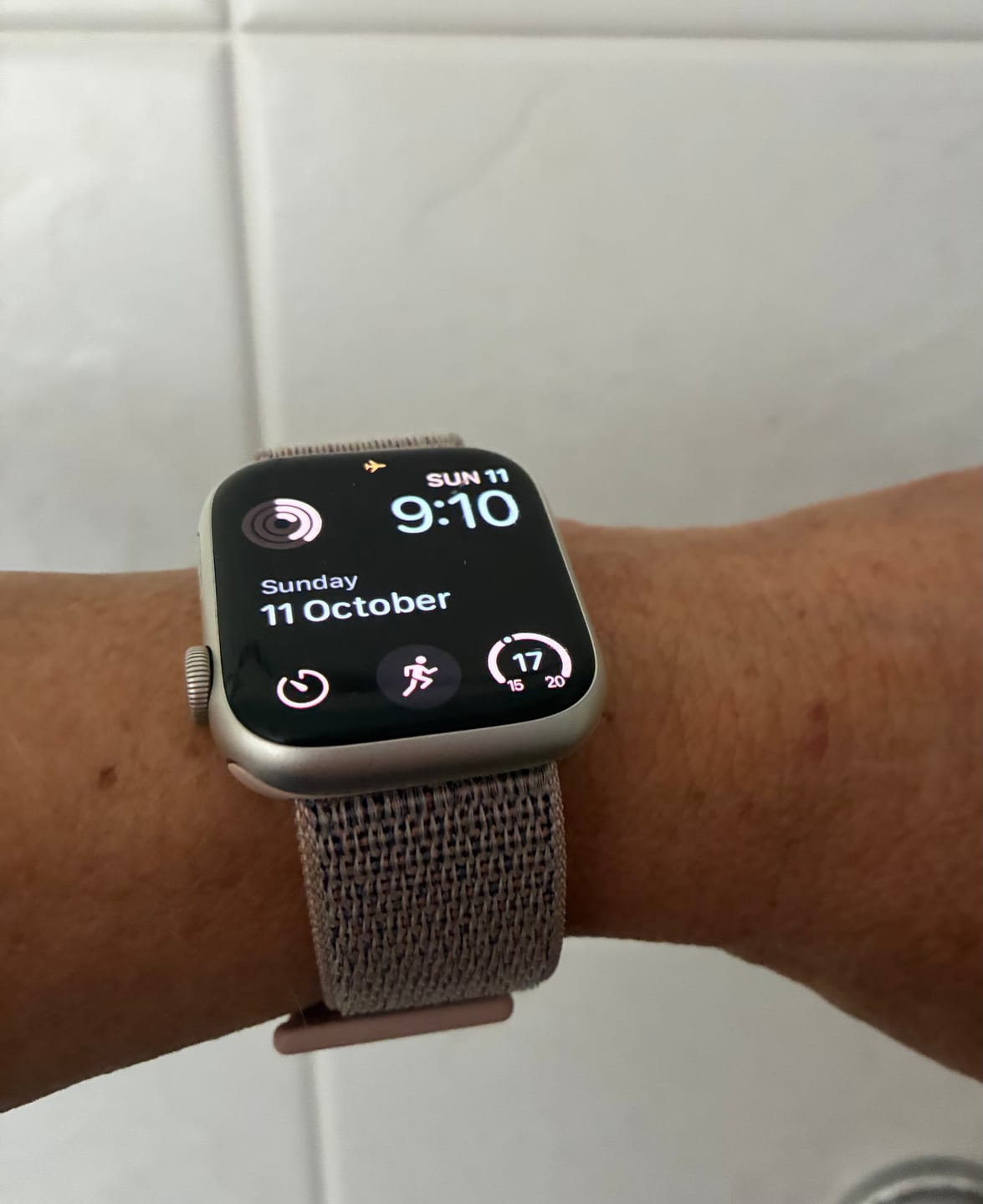 Customer photo review of Milanese Loop