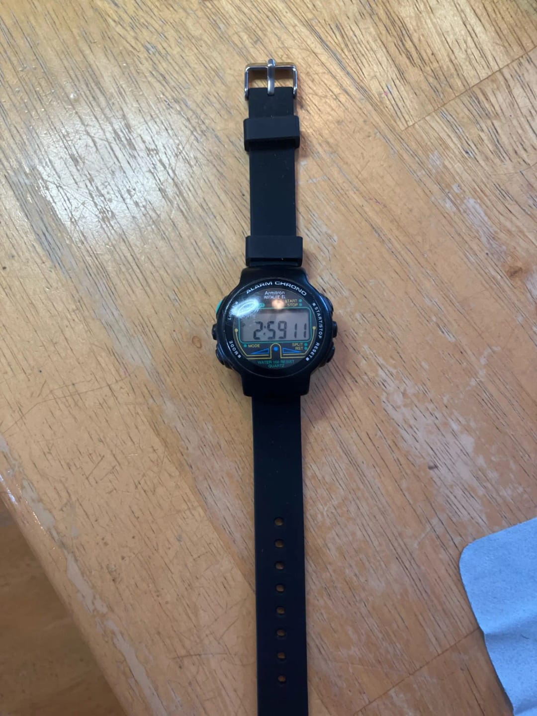 Customer photo review of Garmin 14/18/20/22/24mm Quick Release Curved-End Silicone Band