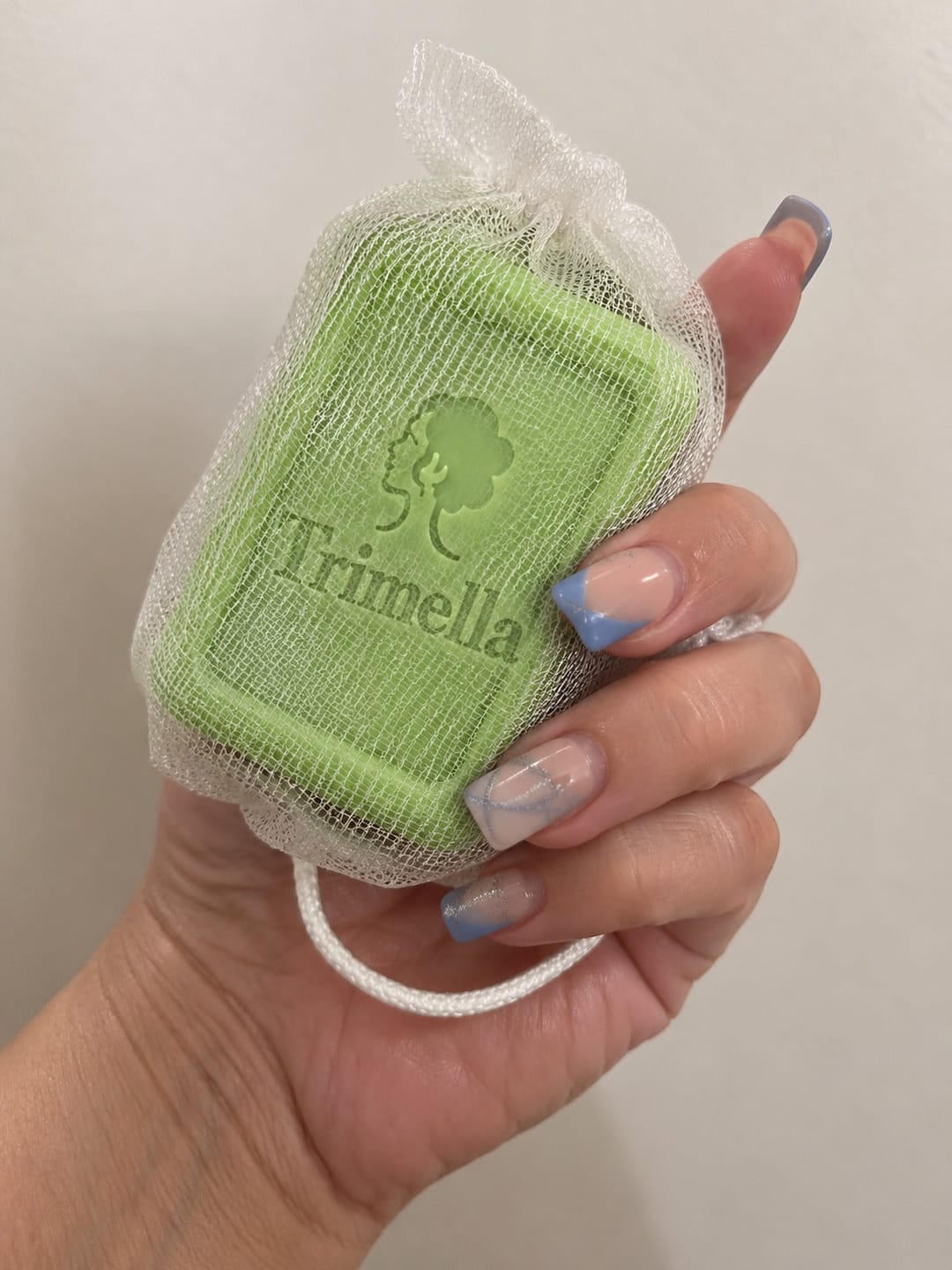 Customer photo review of סבון טיפולי ליובש, גרד ועור הנוטה לפטריות