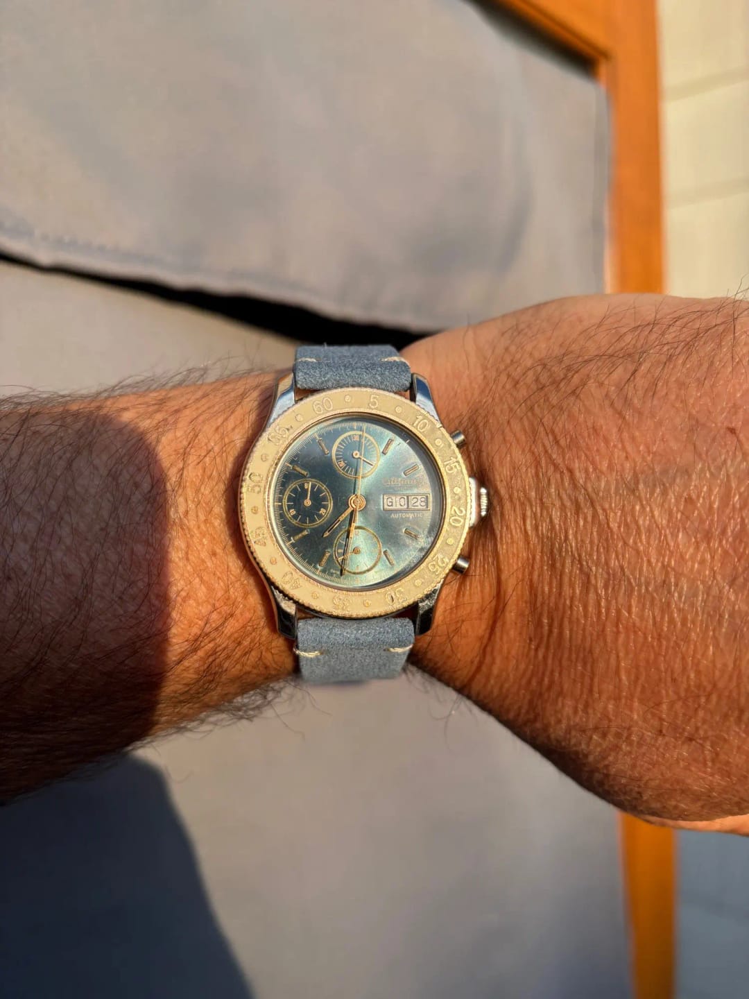 Customer photo review of Garmin 14/18/20/22mm Quick Release Suede Band with Butterfly Clasp