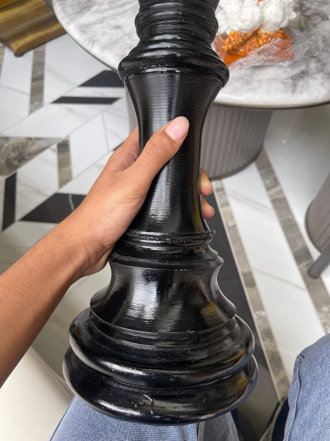 Customer photo review of Commanding King Resin Sculpture Vastu Remedy for Leadership Authority, Strategic Thinking and Professional Success for Office Desk and Boardroom Decor | 12 x 41 cm | 1 kg
